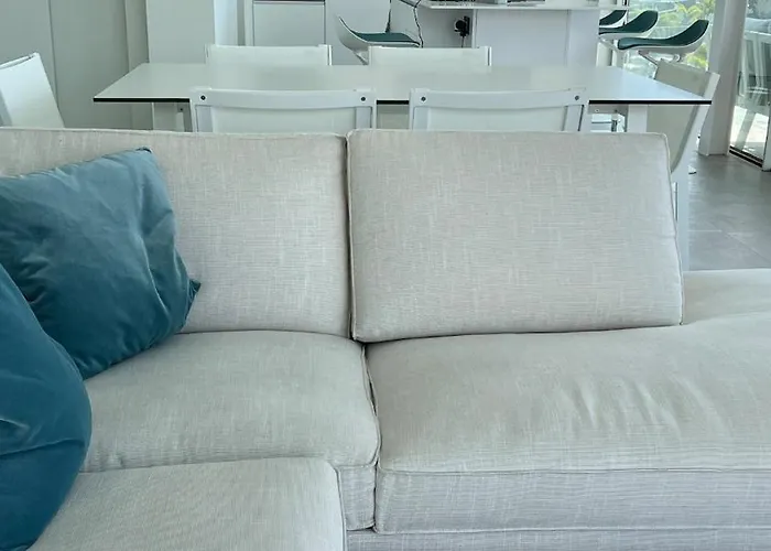 Luxurious With Ocean Views